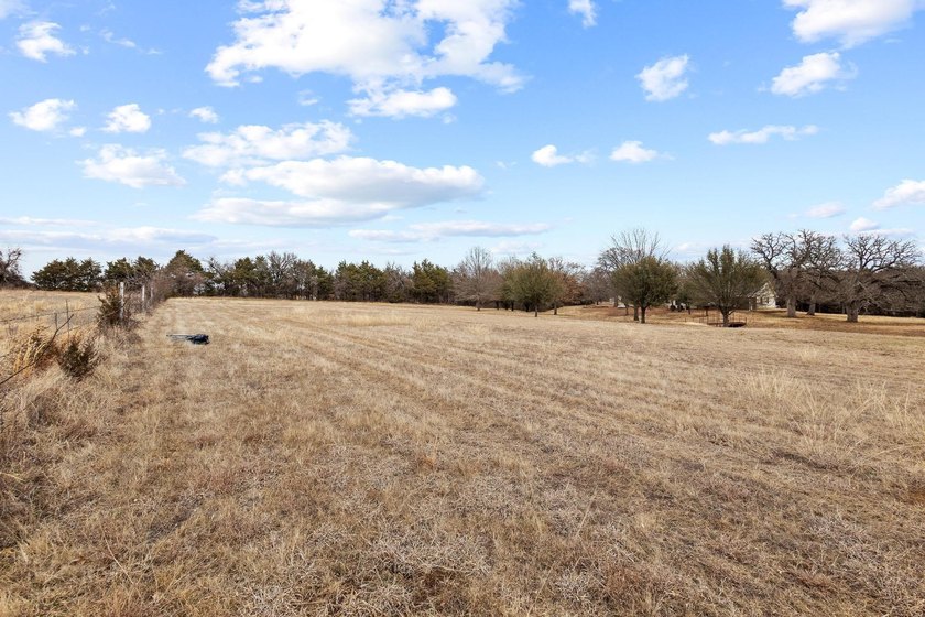 Hard to find larger tract in Pottsboro take a look around and - photo 3