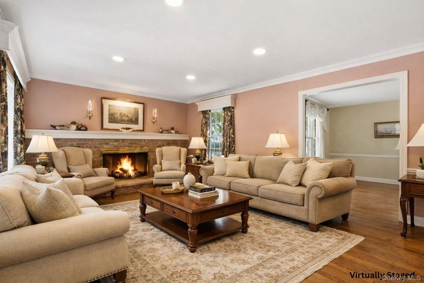 Welcome to this stately, immaculately maintained 4 bedroom, 2.5 - photo 12