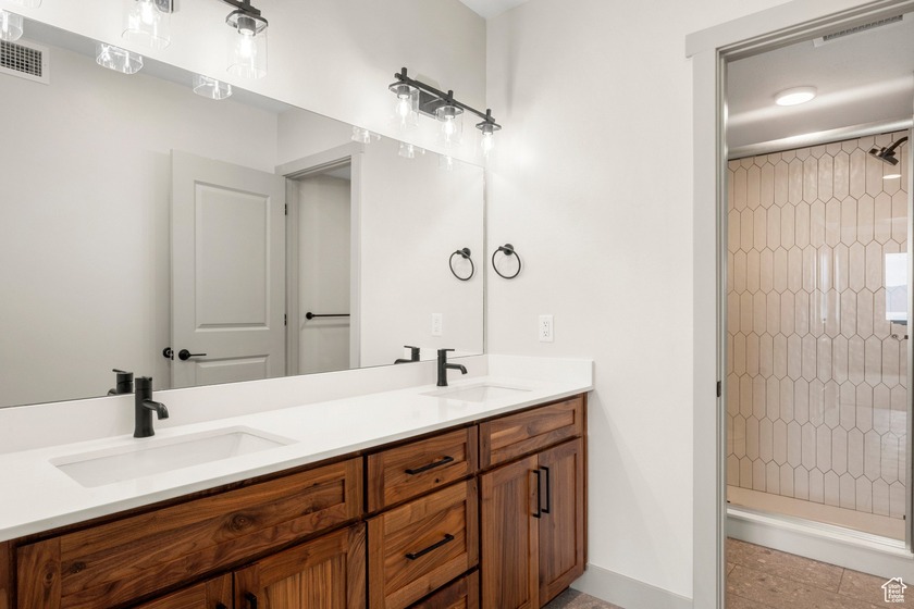 Modern Luxury Condo Near Bear Lake Short term rental Approved - photo 17