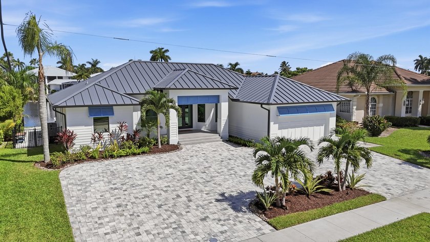 Exceptional Marco Island waterfront living with direct Gulf - photo 2