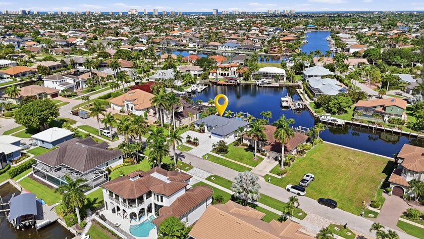 Exceptional Marco Island waterfront living with direct Gulf - photo 4