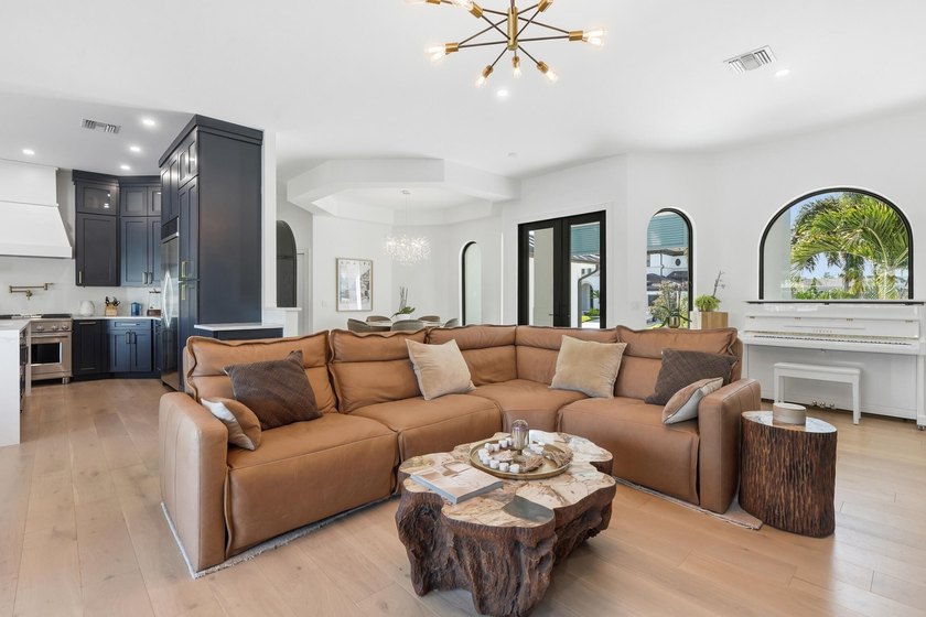 Exceptional Marco Island waterfront living with direct Gulf - photo 7