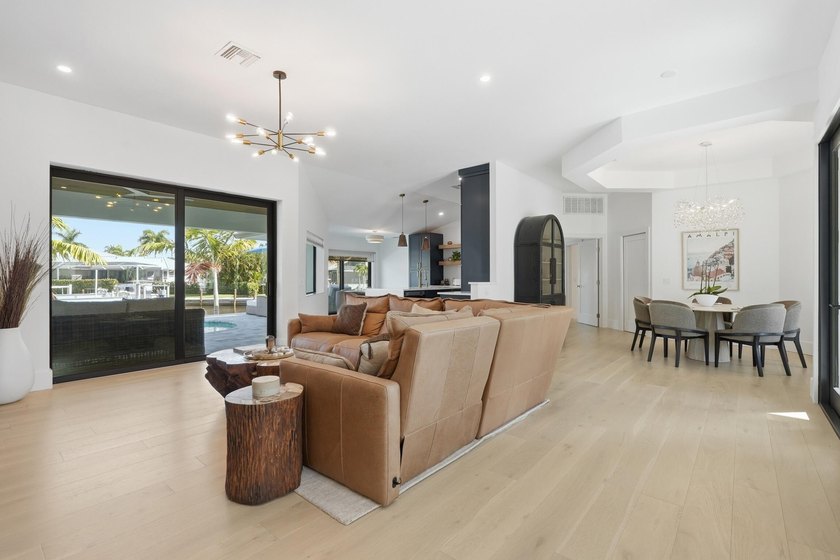 Exceptional Marco Island waterfront living with direct Gulf - photo 9