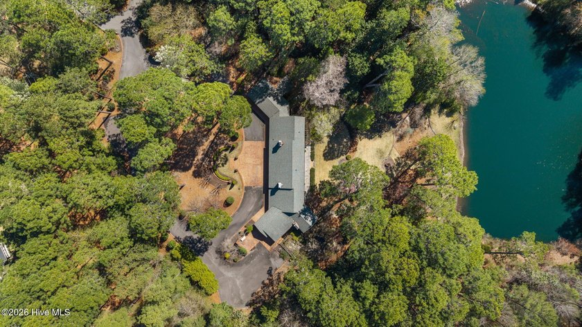A True Hidden Gem!! Welcome to the breathtaking Parson's Estate - photo 4