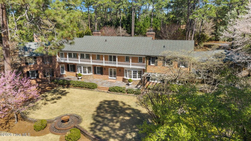 A True Hidden Gem!! Welcome to the breathtaking Parson's Estate - photo 7
