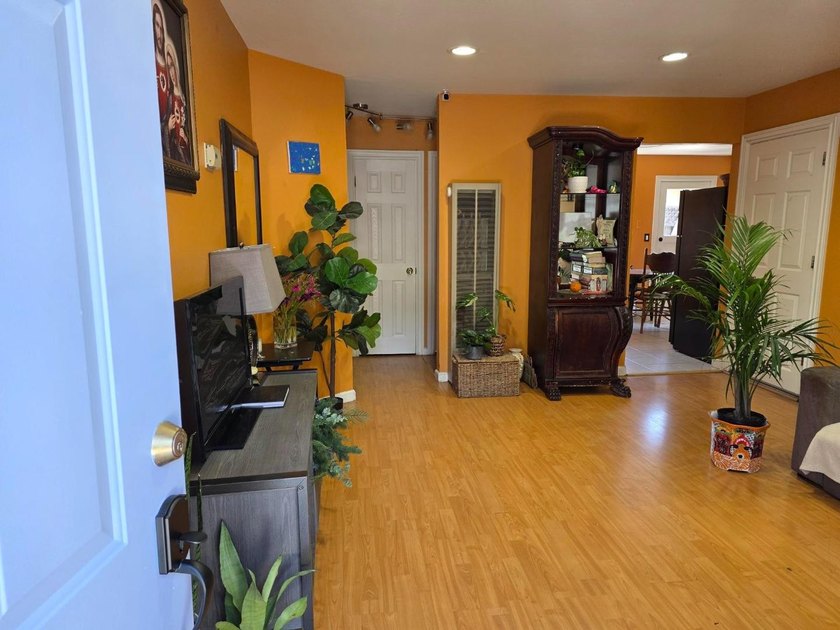 This 1,616 sq. ft. home in San Jose sits on a 6,732 sq. ft. lot - photo 11