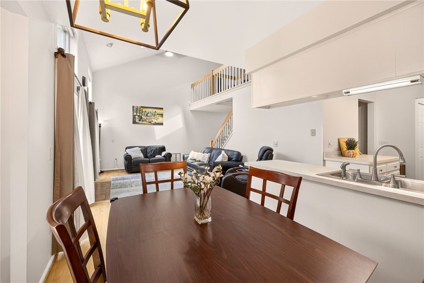 Welcome to 27 Neville Lane, nestled in the heart of Brighton! - photo 14
