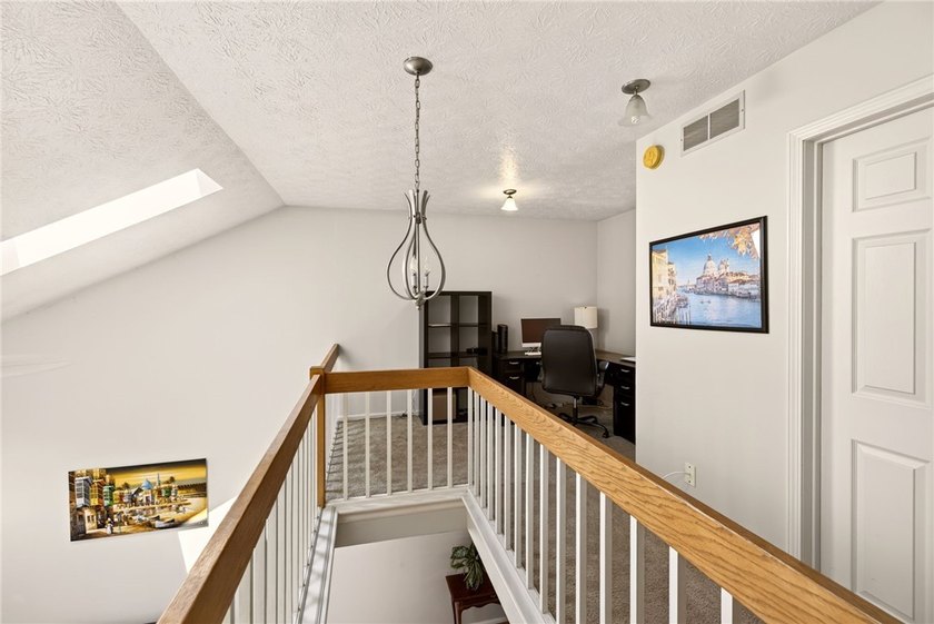 Welcome to 27 Neville Lane, nestled in the heart of Brighton! - photo 20