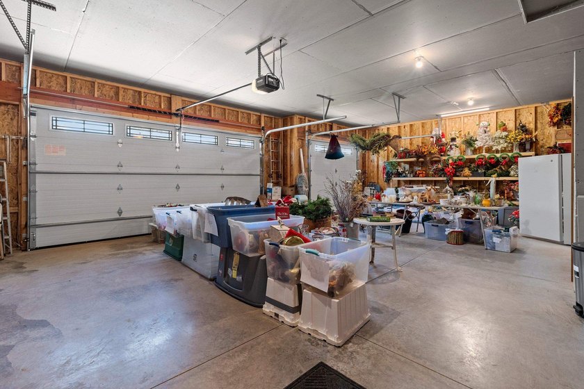 Welcome to this 3 year old, 3-bedroom, 2-bath home at 606 W 3rd - photo 59