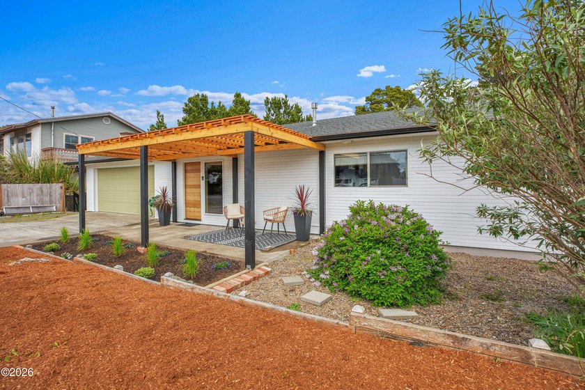 Fully custom remodeled home (2020-2021). Brought up to exacting - photo 3