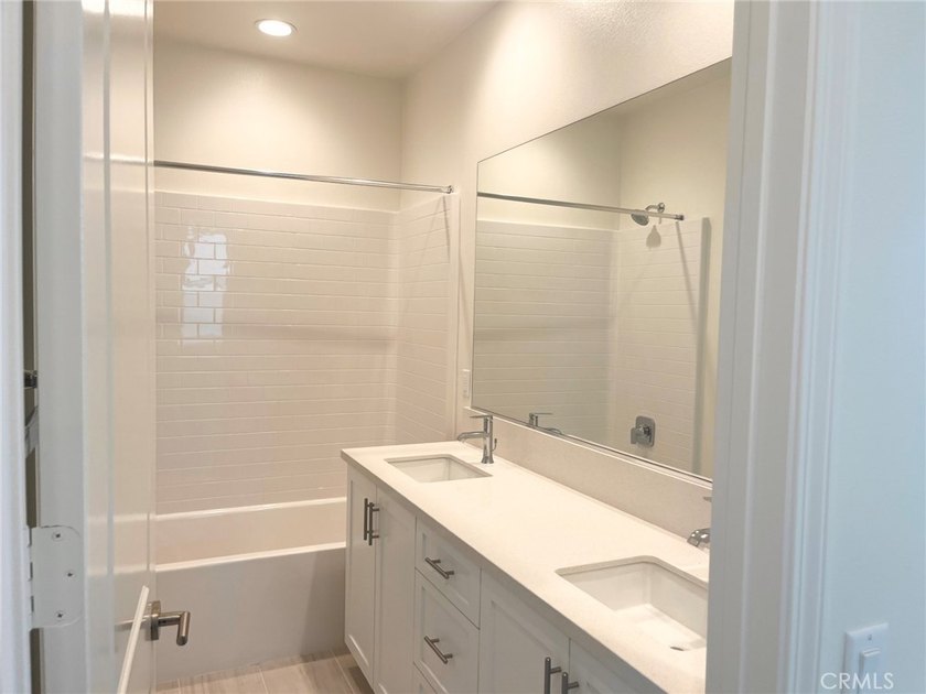 Brand new home 15 minutes to the beach! Our 2-level single - photo 10