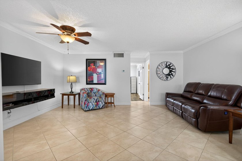 Waterfront living at its finest - spacious 1-bedroom, 1-bath - photo 20
