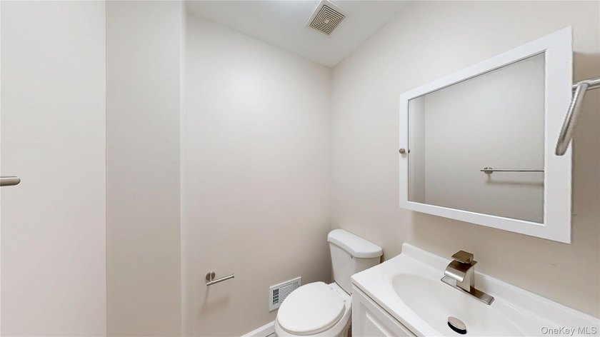 Welcome to 109 Lyceum Ct-a charming, renovated Townhouse in a - photo 7