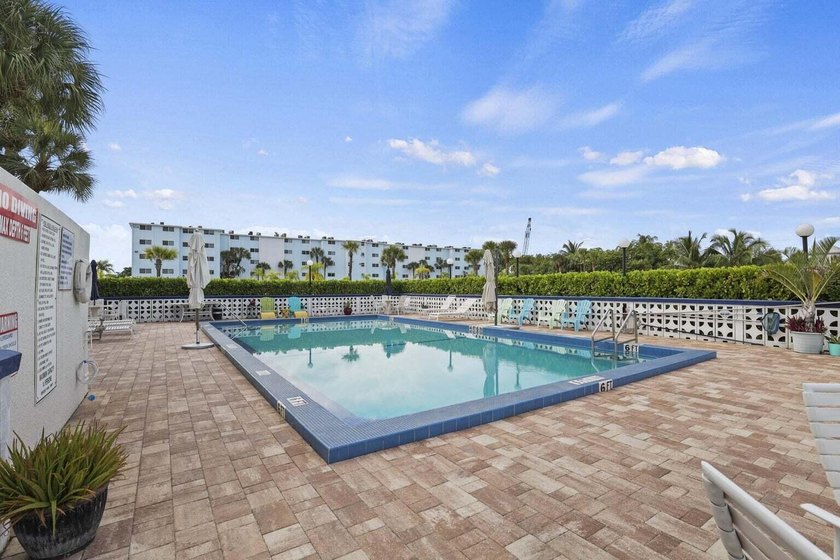 Waterfront living at its finest - spacious 1-bedroom, 1-bath - photo 30