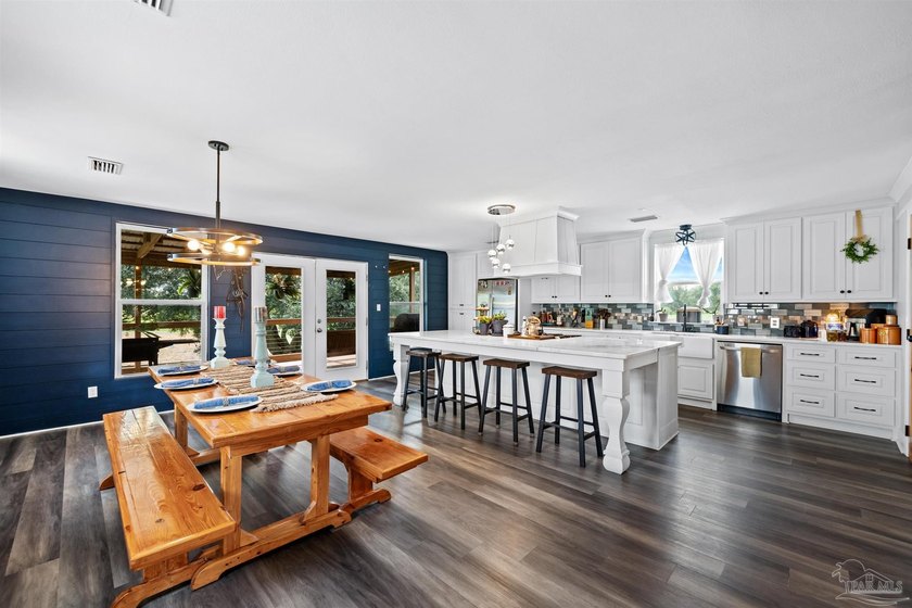 Turnkey Event Venue with Luxury Residence on 5 Acres: An - photo 22