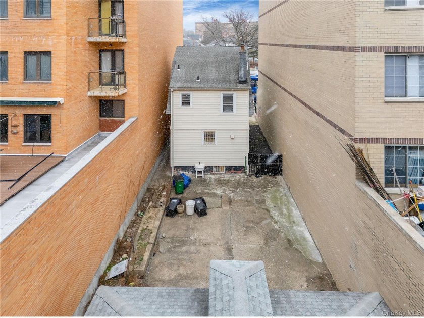 *** Prime Development Opportunity in Downtown Flushing *** A - photo 6
