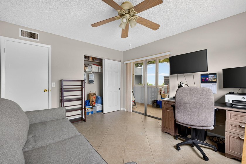 Discover comfortable, carefree living in this beautifully - photo 14