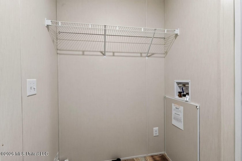 Brand new and never lived in! This beautiful 16' x 76' - photo 14