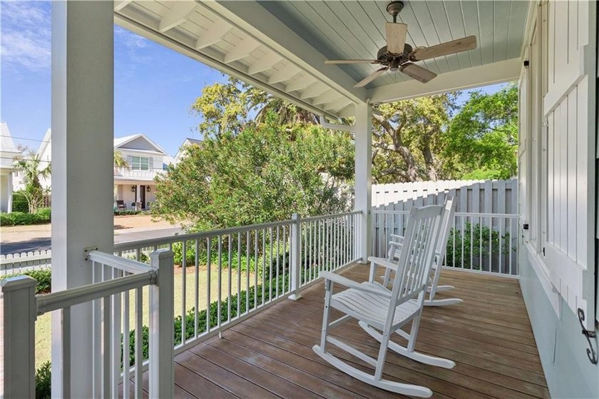 Welcome to an extraordinary custom beach cottage in the coveted - photo 2