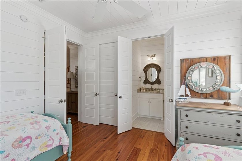 Welcome to an extraordinary custom beach cottage in the coveted - photo 6
