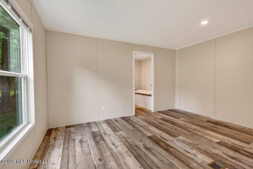 Brand new and never lived in! This beautiful 16' x 76' - photo 11