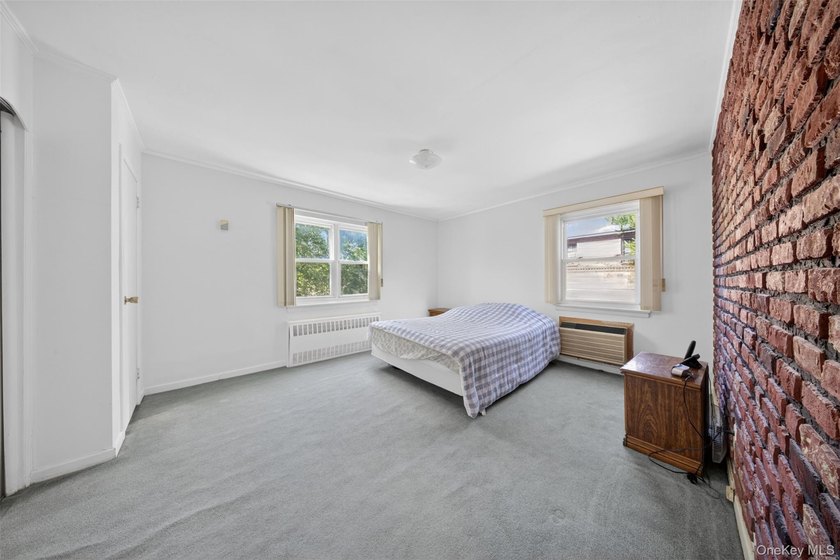 A semi-detached Colonial with a legal rear extension family room - photo 12