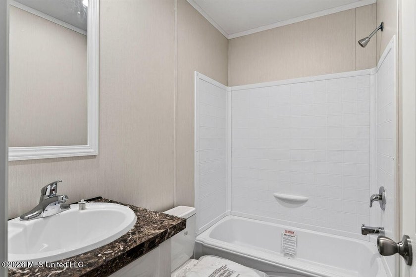 Brand new and never lived in! This beautiful 16' x 76' - photo 18