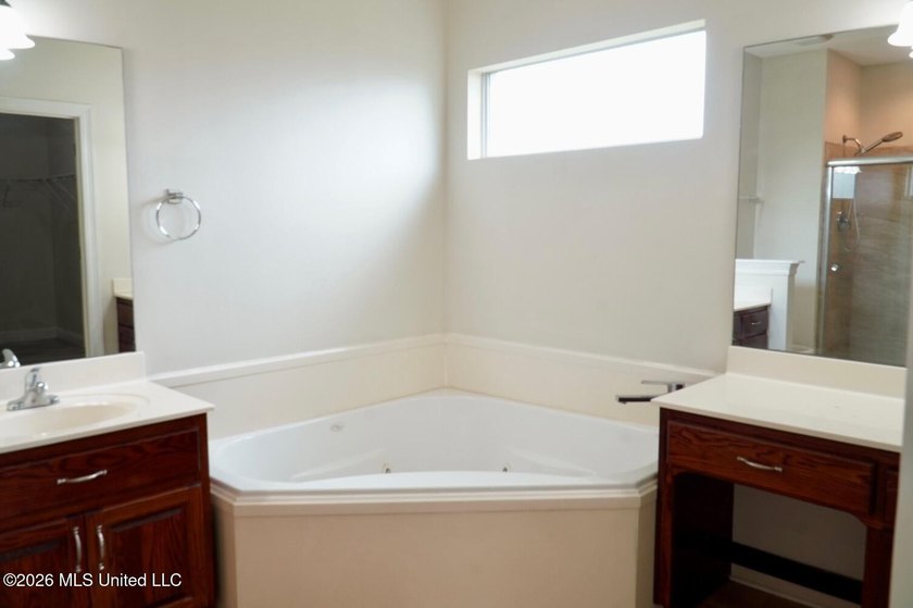 FAMILY FRIENDLY 4 bedroom 2 bath home in Ocean Springs school - photo 15