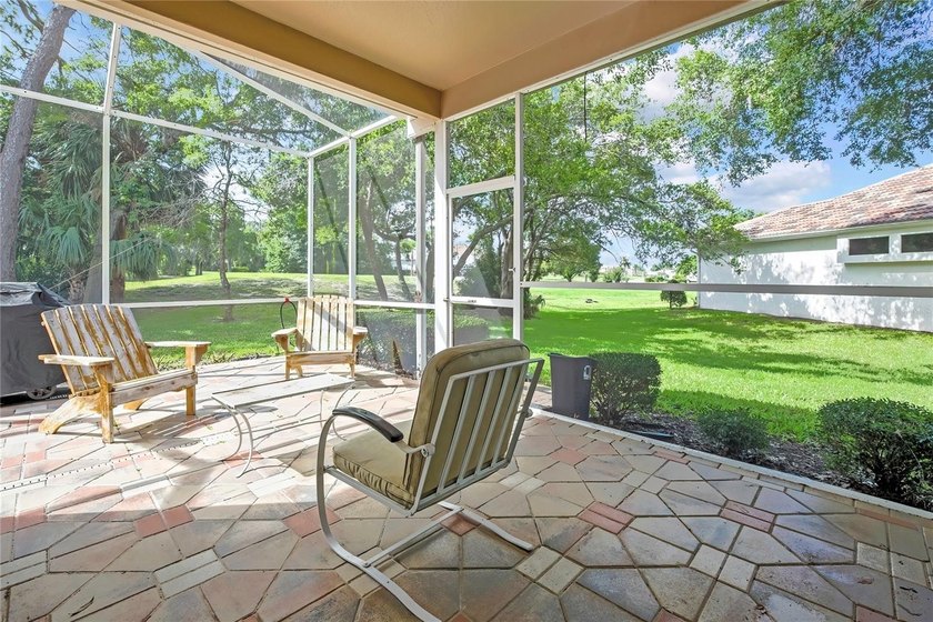 Set within the gated Glen Lakes Golf &amp; Country Club, this 2,238 - photo 30