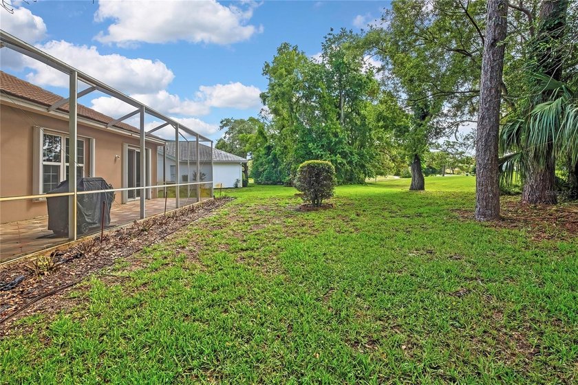 Set within the gated Glen Lakes Golf &amp; Country Club, this 2,238 - photo 38