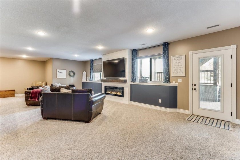 Beautifully designed for modern living, this exceptional home - photo 29