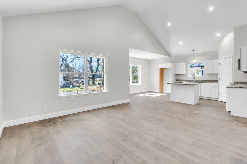 QUALIFIES FOR 100% FINANCING | NEW CONSTRUCTION...Experience - photo 10