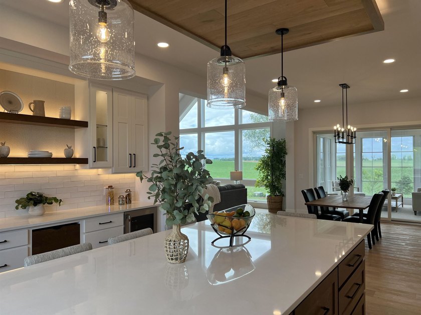 Step into this sunlight-filled home with Amish made built-ins - photo 15