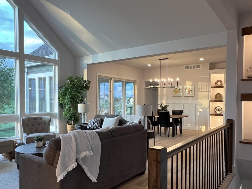 Step into this sunlight-filled home with Amish made built-ins - photo 35