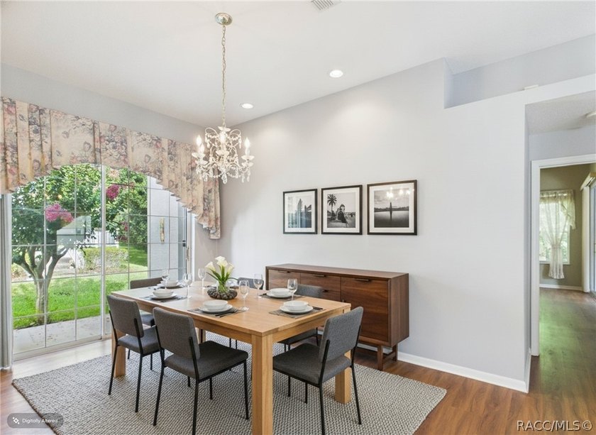 One or more photo(s) has been virtually staged. Rare floor plan - photo 13