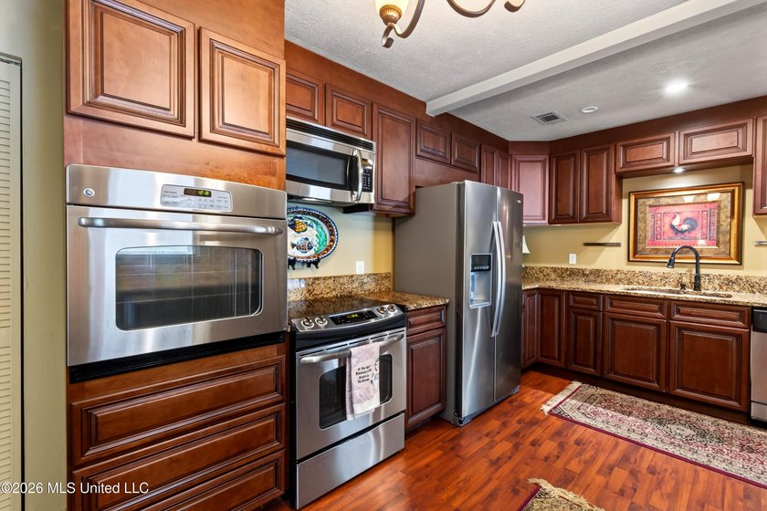 Located on approximately 3.2 acres in the desirable Woolmarket - photo 27