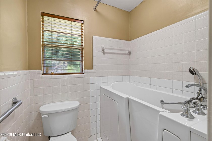 Located on approximately 3.2 acres in the desirable Woolmarket - photo 33