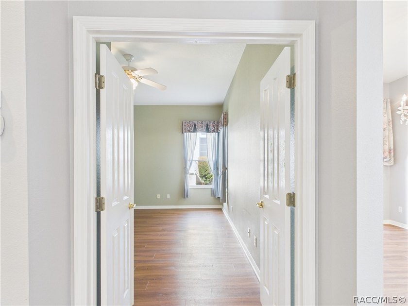 One or more photo(s) has been virtually staged. Rare floor plan - photo 33