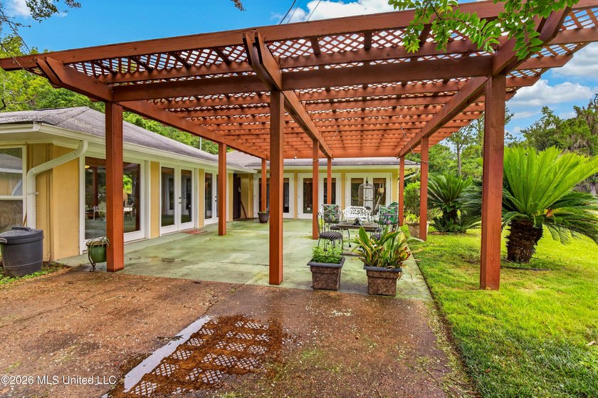 Located on approximately 3.2 acres in the desirable Woolmarket - photo 43
