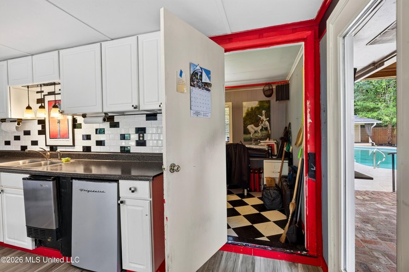 Located on approximately 3.2 acres in the desirable Woolmarket - photo 48