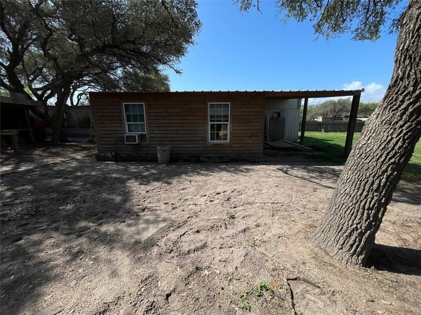 Attention investors! Rare opportunity in Rockport, TX sitting on - photo 17