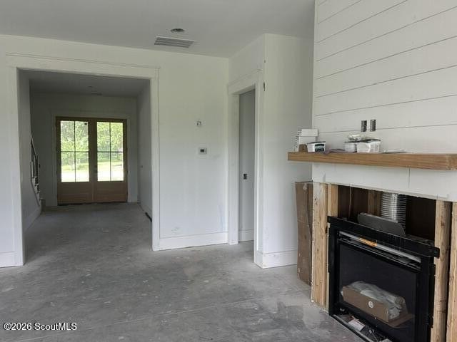 Stunning New Construction Craftsman in Sanctuary Cove - Golf - photo 5