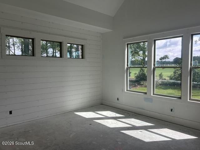 Stunning New Construction Craftsman in Sanctuary Cove - Golf - photo 6