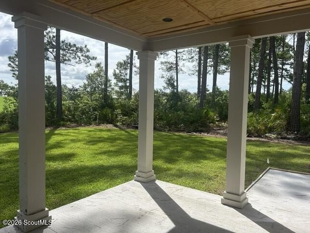 Stunning New Construction Craftsman in Sanctuary Cove - Golf - photo 9