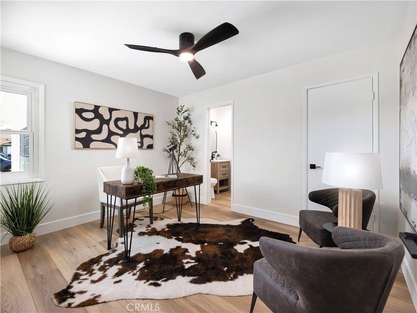 Beautifully refreshed and move-in ready, this 4-bedroom - photo 8
