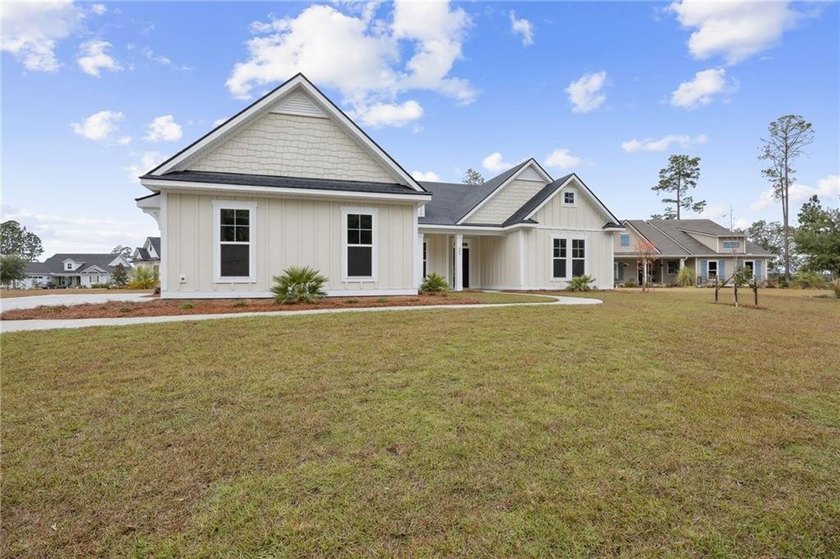 COMPLETED AND READY FOR MOVE-IN! THIS FOUR-BEDROOM ABBEYVILLE - photo 4