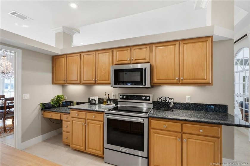 Welcome to River Landing, one of Palm City's premier gated - photo 13