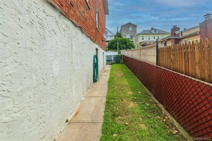Accepted offer, Inspections completed and contracts are out - photo 31
