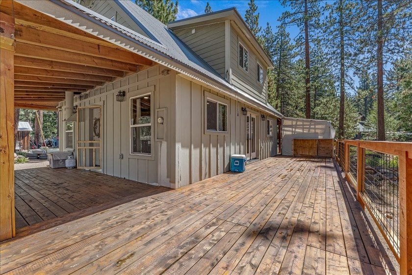 Discover classic Tahoe charm at this inviting 2-bedroom, 2 - photo 7