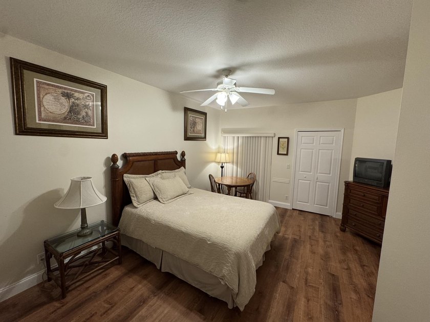 GREAT LOCATION, GATED COMMUNITY. RENOVATED, PARTIALLY FURNISHED - photo 19